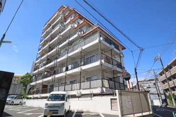 マンションニュー池上の外観(南東側から)