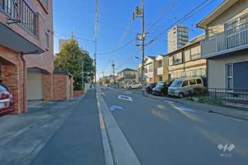 敷地北側前面道路