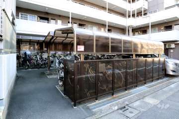 駐輪場（屋根付き）
