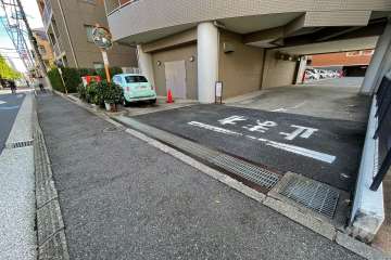 駐車場の出入り口・敷地内駐車場（屋外平面式・屋外機械式）