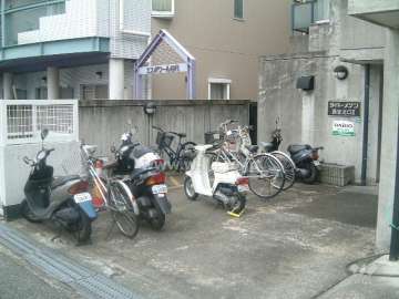 駐輪場