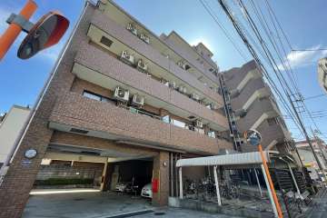 グランイーグル大森中央の外観（北西側から）