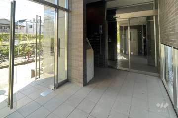 エントランス内