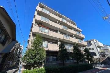 アールヴェール大森の外観（南側から）