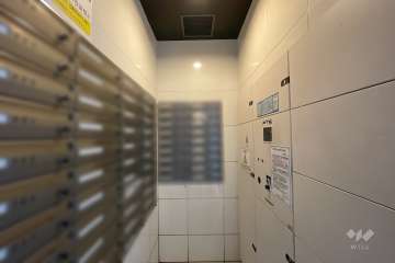 共用ポストと宅配ボックス　