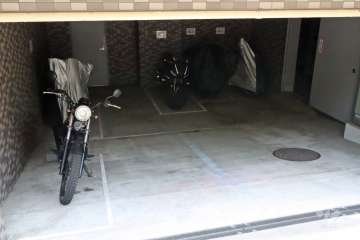 バイク置場