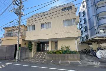 グランドメゾン長原の外観（北側から）　