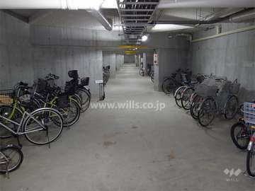 屋内にある駐輪場