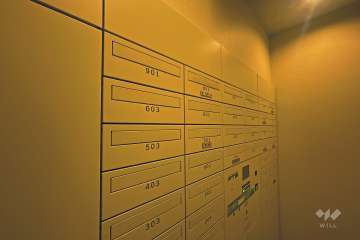 共用ポストと宅配ボックス