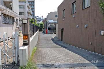 敷地内駐車場（屋外機械式）