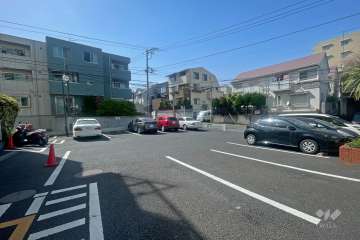 敷地内駐車場（屋外平面式）