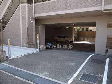 敷地内駐車場