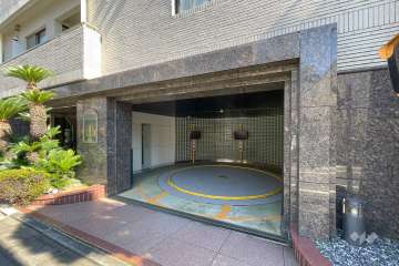 敷地内駐車場（屋内機械式）