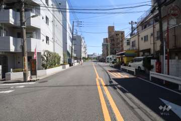 敷地南東側の前面道路