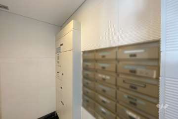 宅配ボックスと共用ポスト　