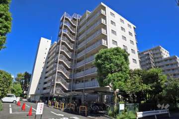 池上パークファミリア2号棟の外観（北西側から）