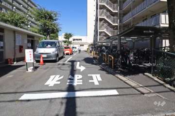 駐車場出入口