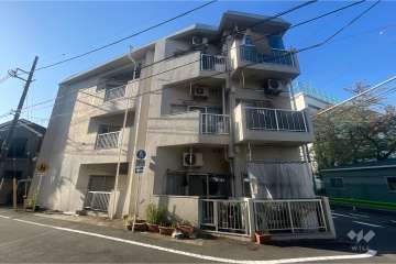 リヴイン共進仲六郷の外観（北東側から）