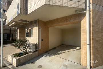 敷地内駐車場（屋内平面式）