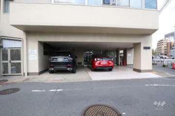 敷地内駐車場（屋内平面式）