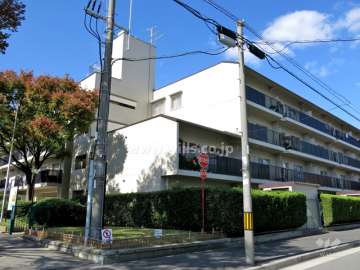 パロス甲子園三番町A棟の外観（南東側から）