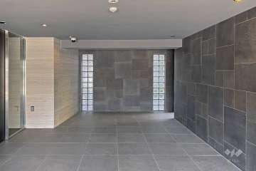 エントランスホール