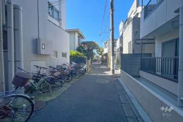 敷地北西側の前面道路