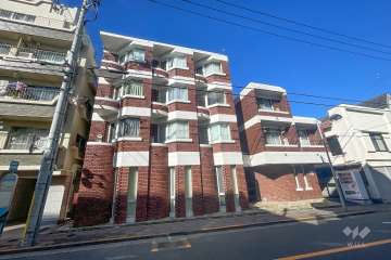 フェルテシモ田園調布の外観（南東側から）