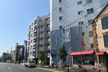 敷地北東側の前面道路　　