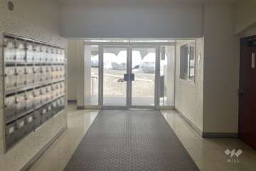 エントランスホール