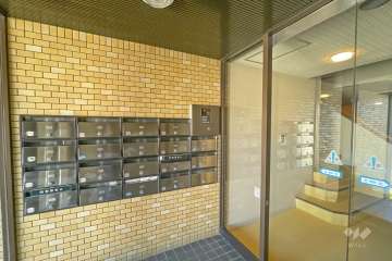 エントランス内オートロックと共用ポスト