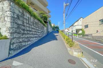 駐車場の出入り口