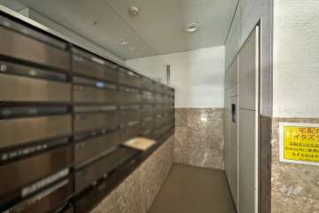 共用ポストと宅配ボックス