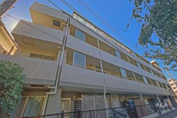 ホームズ田園調布南の外観（東側から）