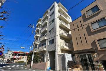 マノー田園調布の外観(南西側から)