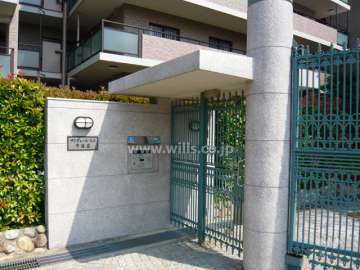 オートロック付きです。