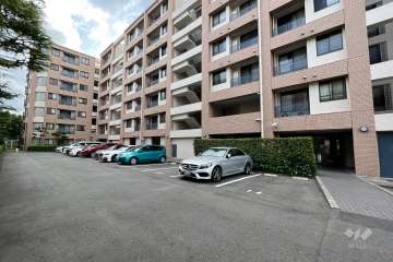 敷地内駐車場（屋外平面式）