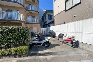 バイク置き場