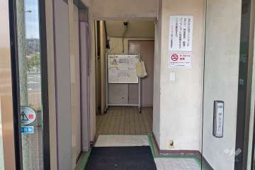 エントランス（自動ドア）