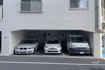 敷地内駐車場（屋内平面式）