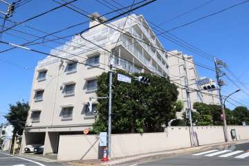 雪ヶ谷ハイムの外観(西側から)