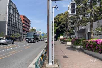 敷地北西側の前面道路