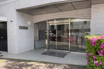 エントランス　
