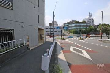敷地北西側の前面道路　