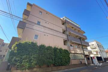 メインステージ多摩川の外観（南東側から）