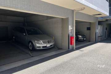 敷地内駐車場（屋内機械式）