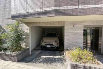 敷地内駐車場（屋内平面式）