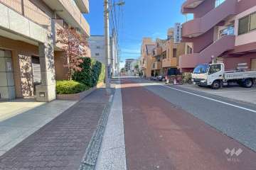 敷地南西側の前面道路