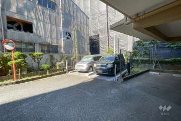 敷地内駐車場（屋外機械式・屋内平面式）