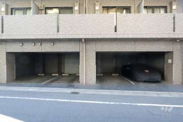 敷地内駐車場（屋内平面式）　